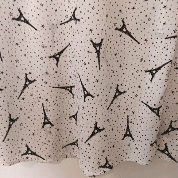 Karl Lagerfeld Paris Blouse Sz M Eiffel Tower Stars Print Button Front - Picture 9 of 15